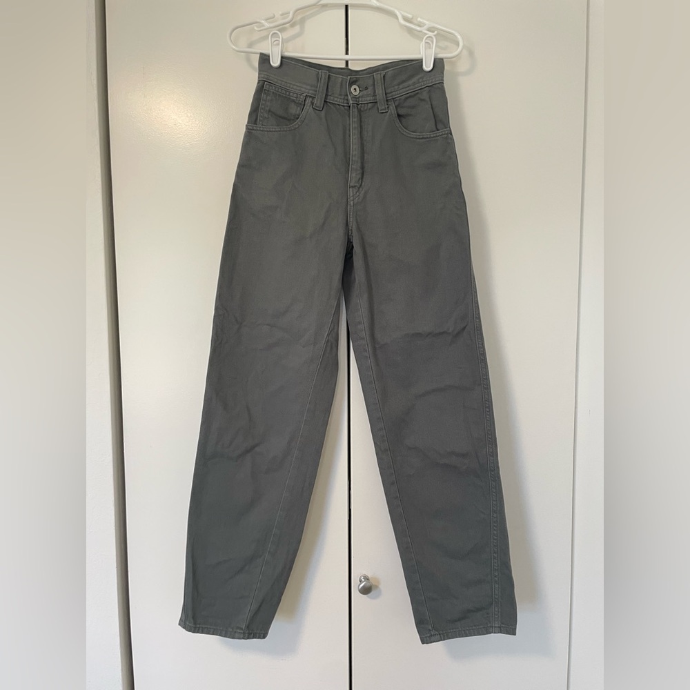 Uniqlo U Curved Jeans Green size 23